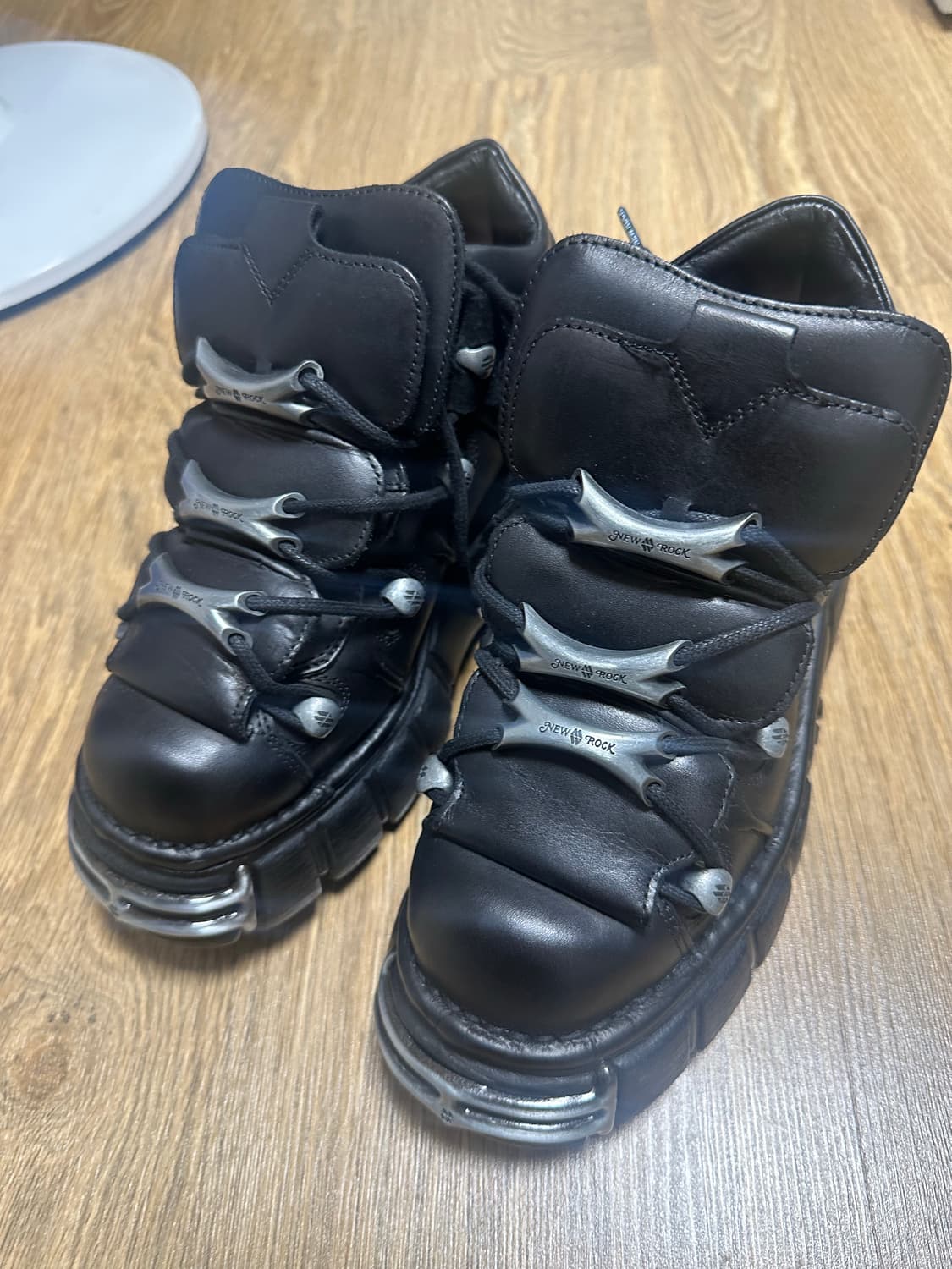 뉴락 41사이즈BLACK TOWER WITH LACES M-106-S29 상품이미지1