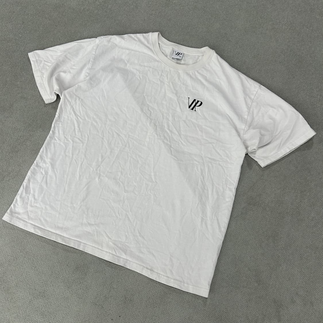 NP 화이트 반팔 티셔츠 XL 상품이미지1