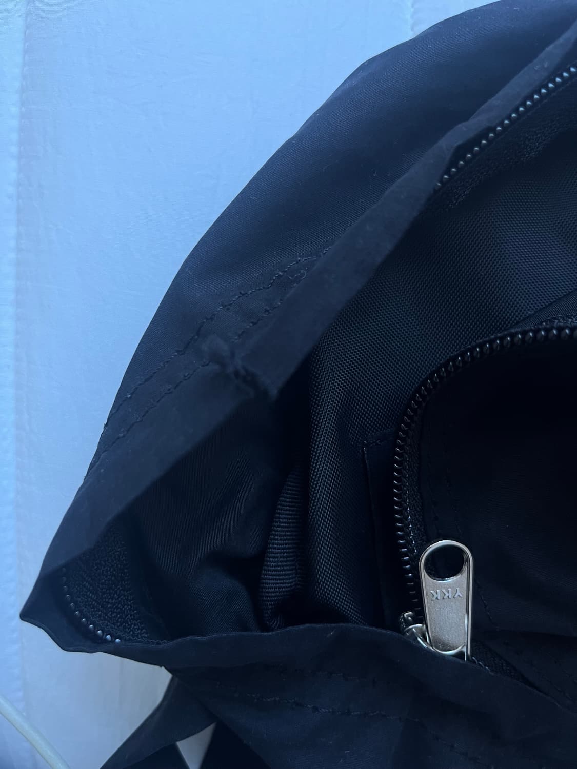 이우가마카라스 knotted backpack 상품이미지4