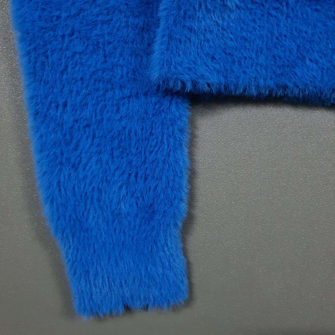 여성 F) 와키윌리 와릿이즌 신형 23FW 헤어리 브이넥 니트 블루 상품이미지4