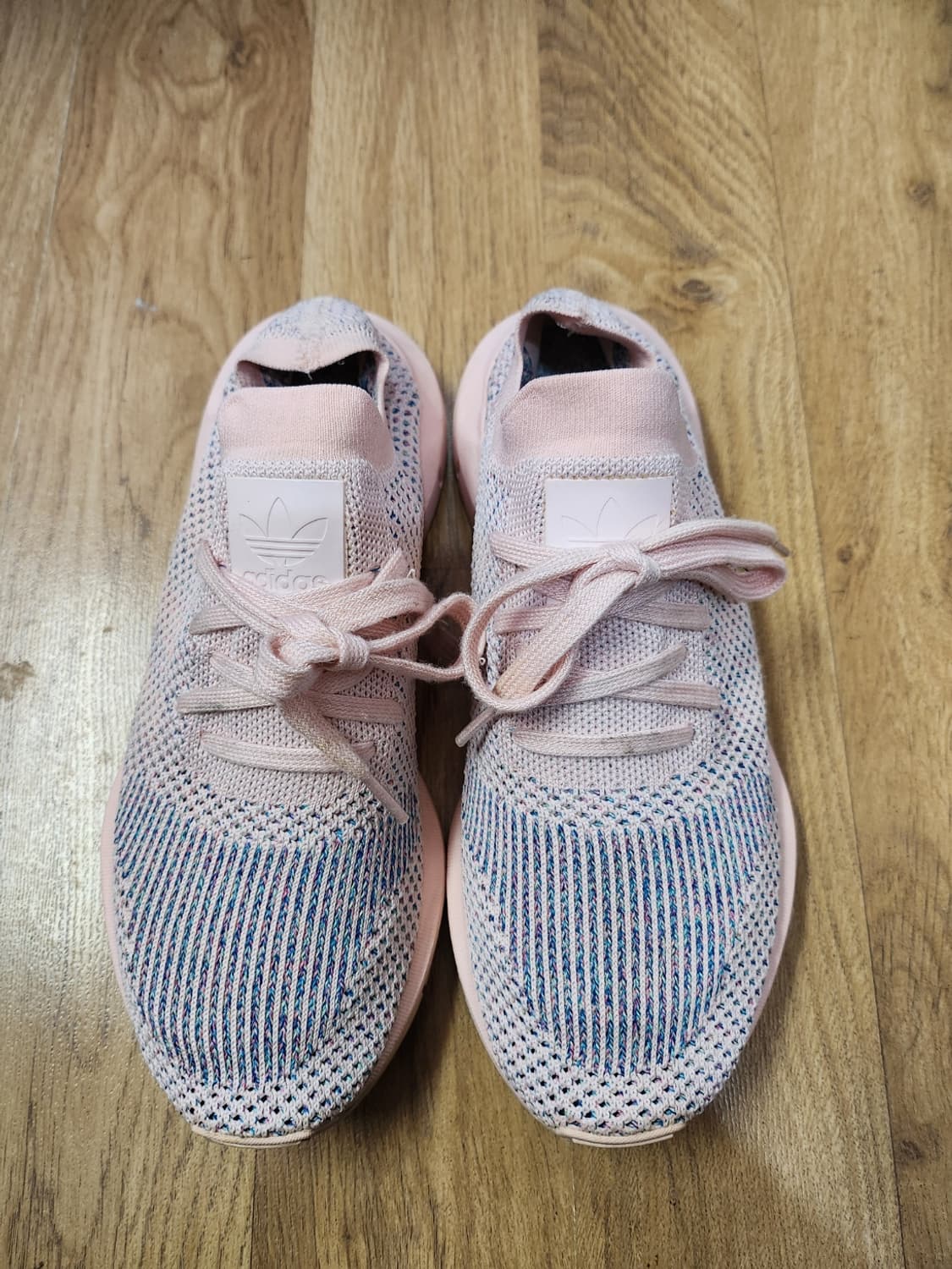 148) 아디다스 스위프트 런 프라임니트 런닝화 상품이미지1