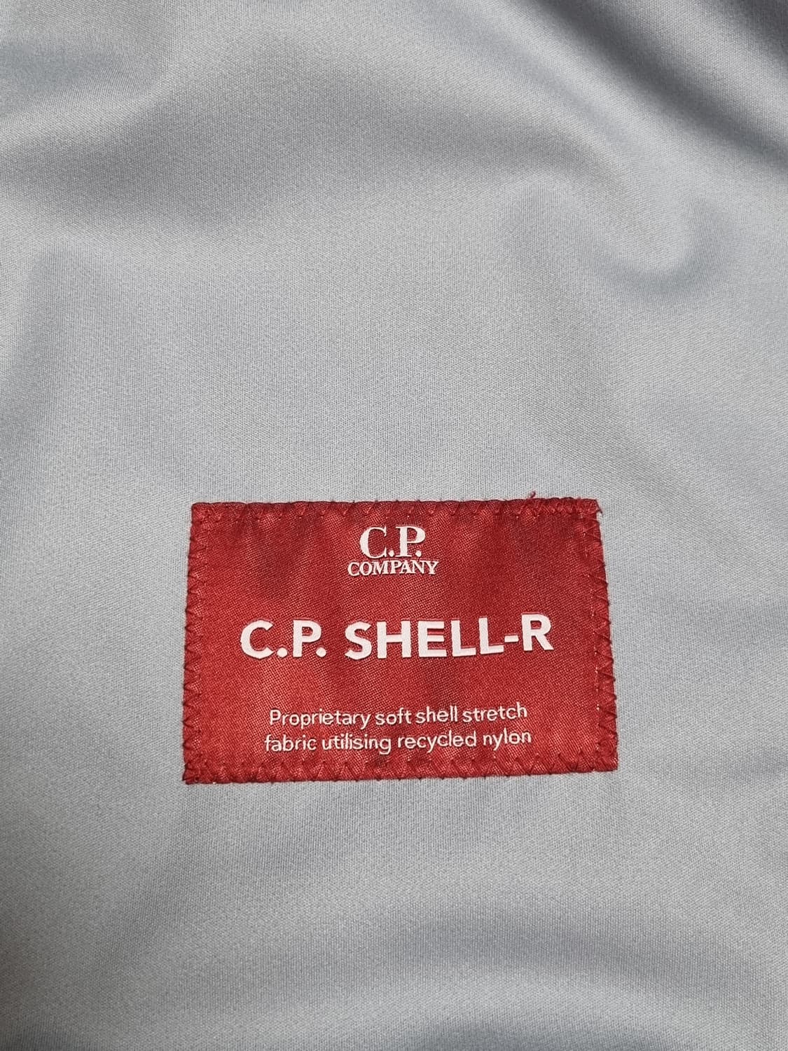 cp컴퍼니 쉘 바람막이 상품이미지4