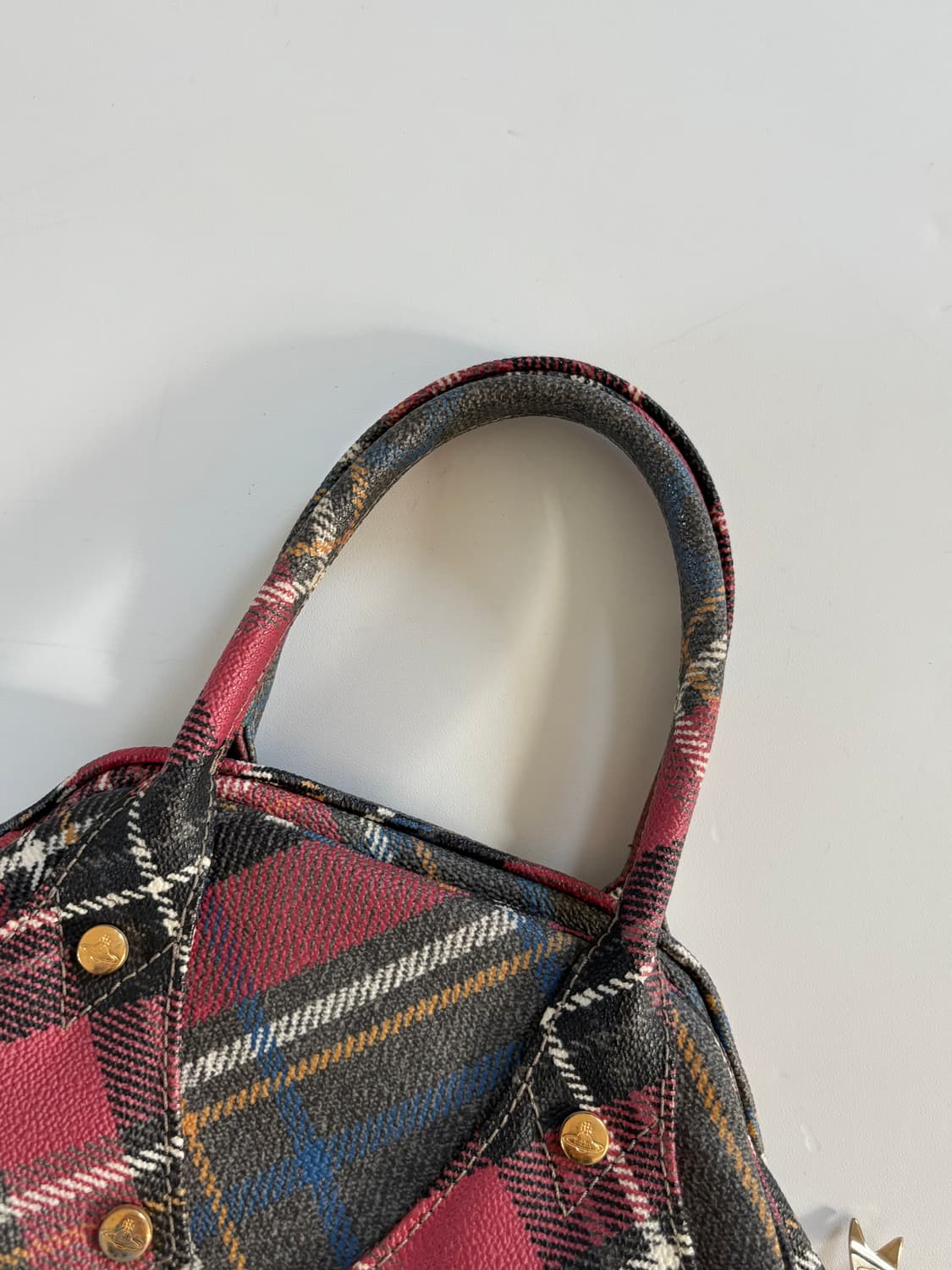 Vivienne Westwood 비비안웨스트우드 타탄 체크 핸드백 상품이미지3