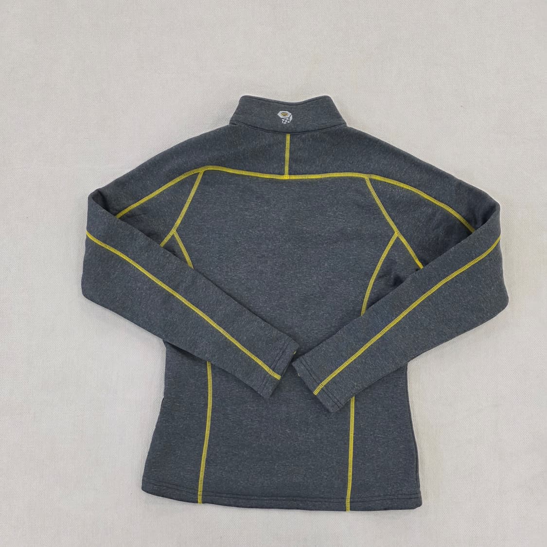 [S] 마운틴하드웨어 등산 반집업 긴팔티 0202J 상품이미지2