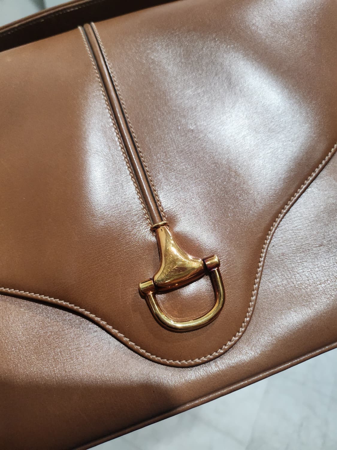 올드 빈티지 구찌 브라운 레더 숄더백 정품 상품이미지3