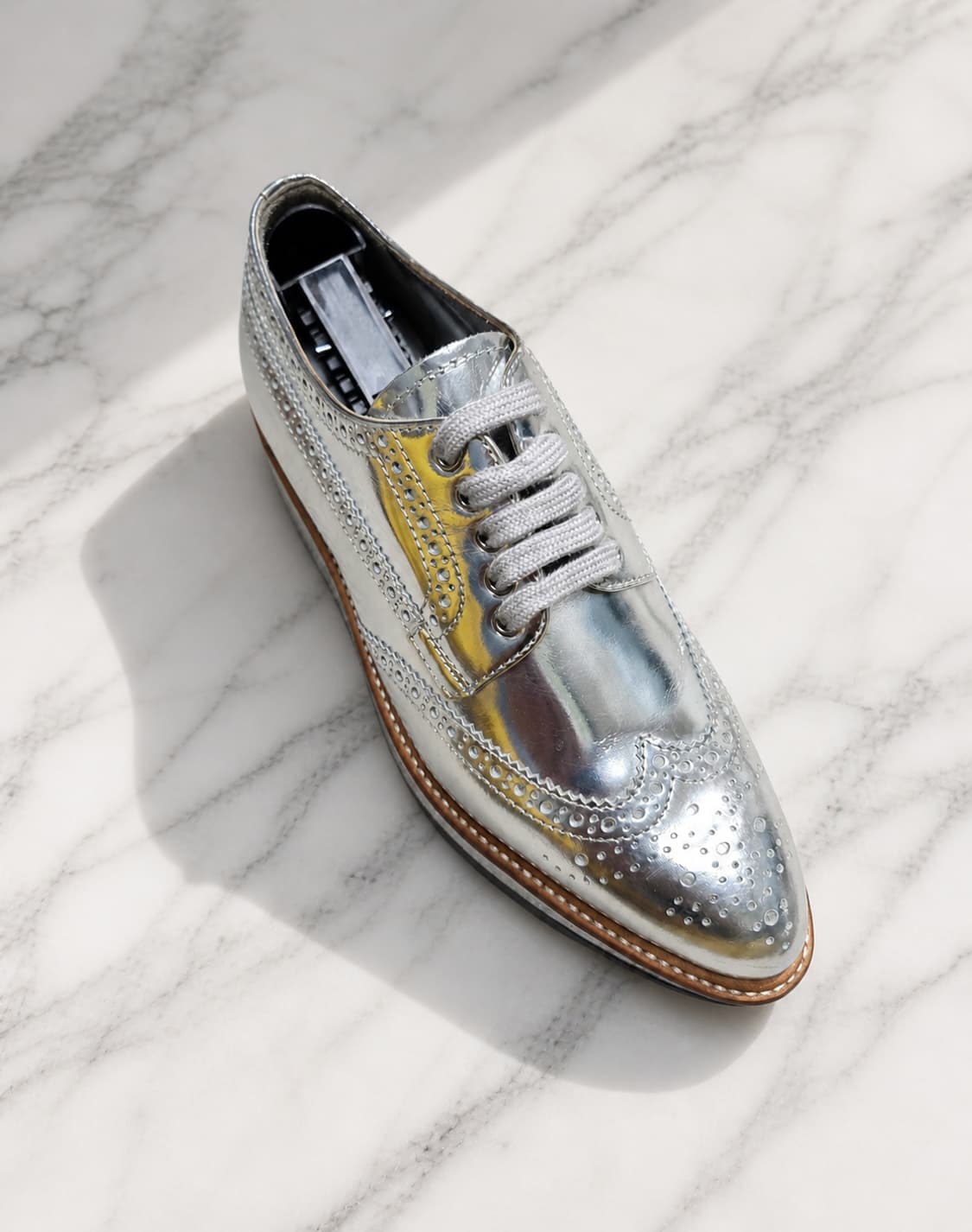 PRADA 메탈릭 실버 플랫폼 옥스포드 35.5 (굽 6cm) 상품이미지7