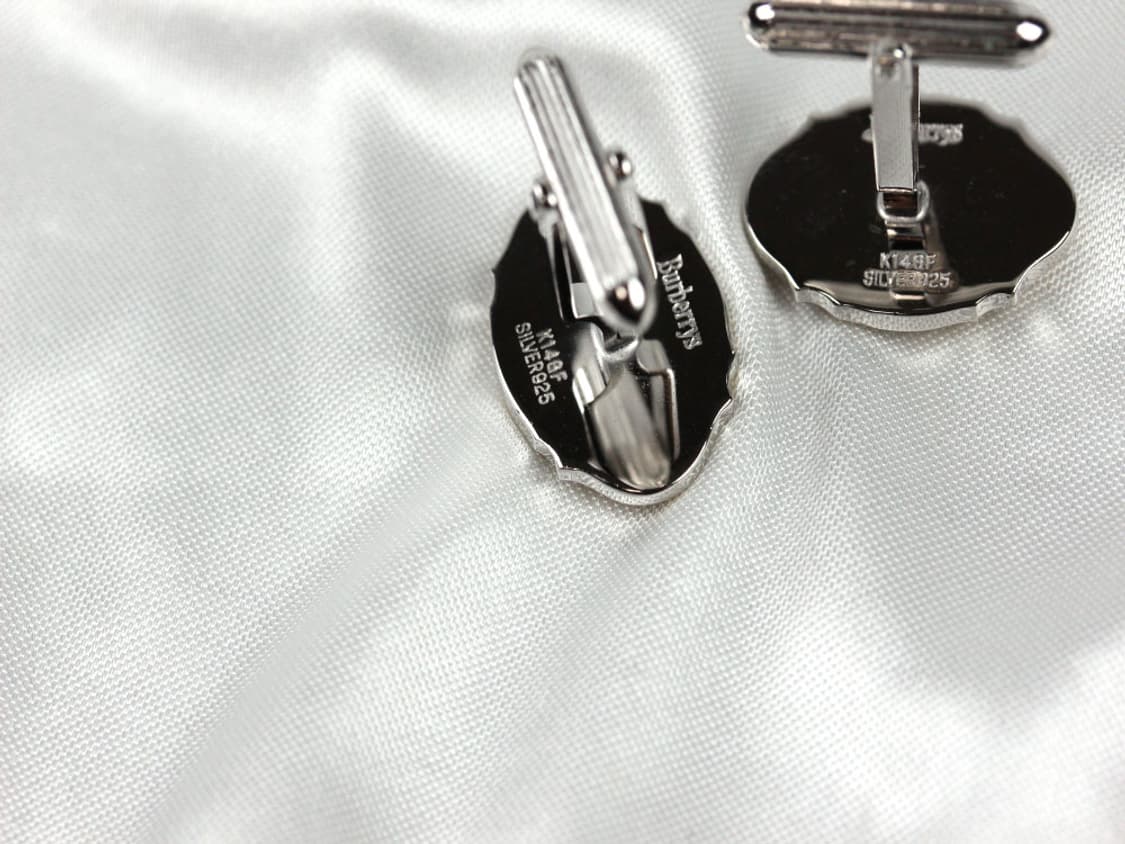 버버리 A등급 실버925 은 기마로고 남자 명품 커프스  상품이미지3