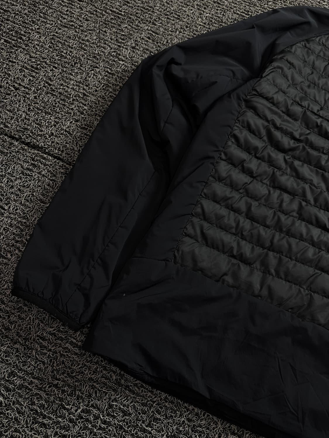 노스페이스 브이모션 다운 경량 패딩 자켓 블랙 1612 상품이미지7