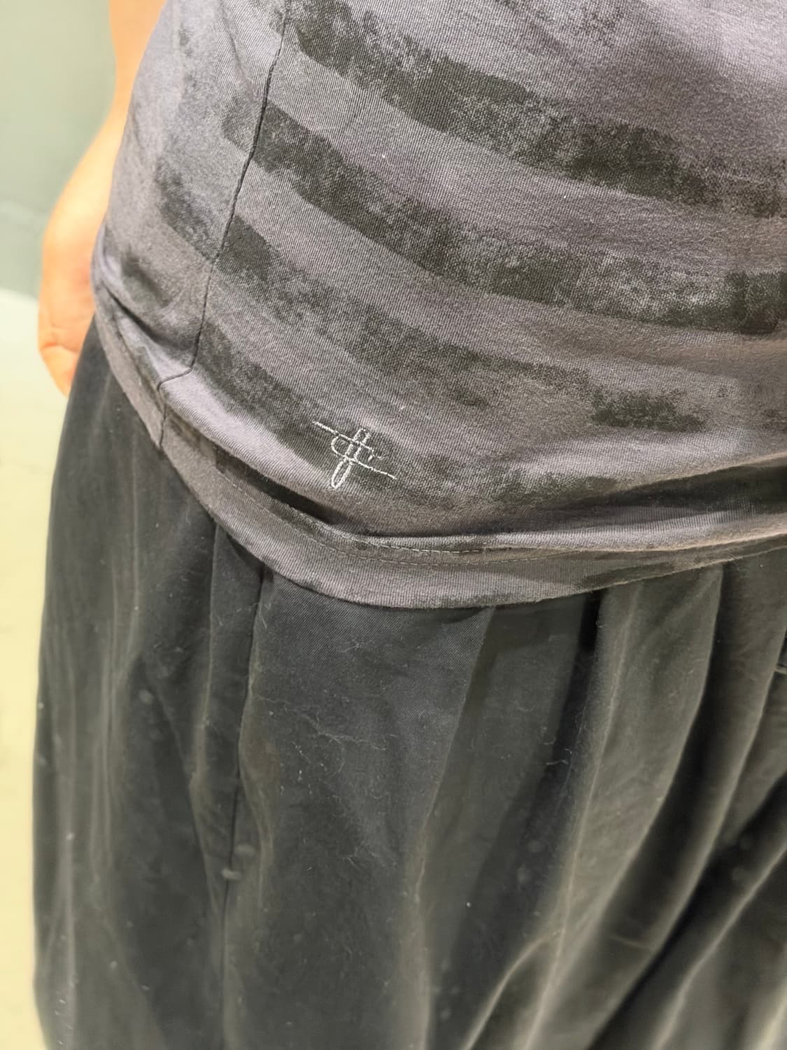 No id grunge printing top 상품이미지4