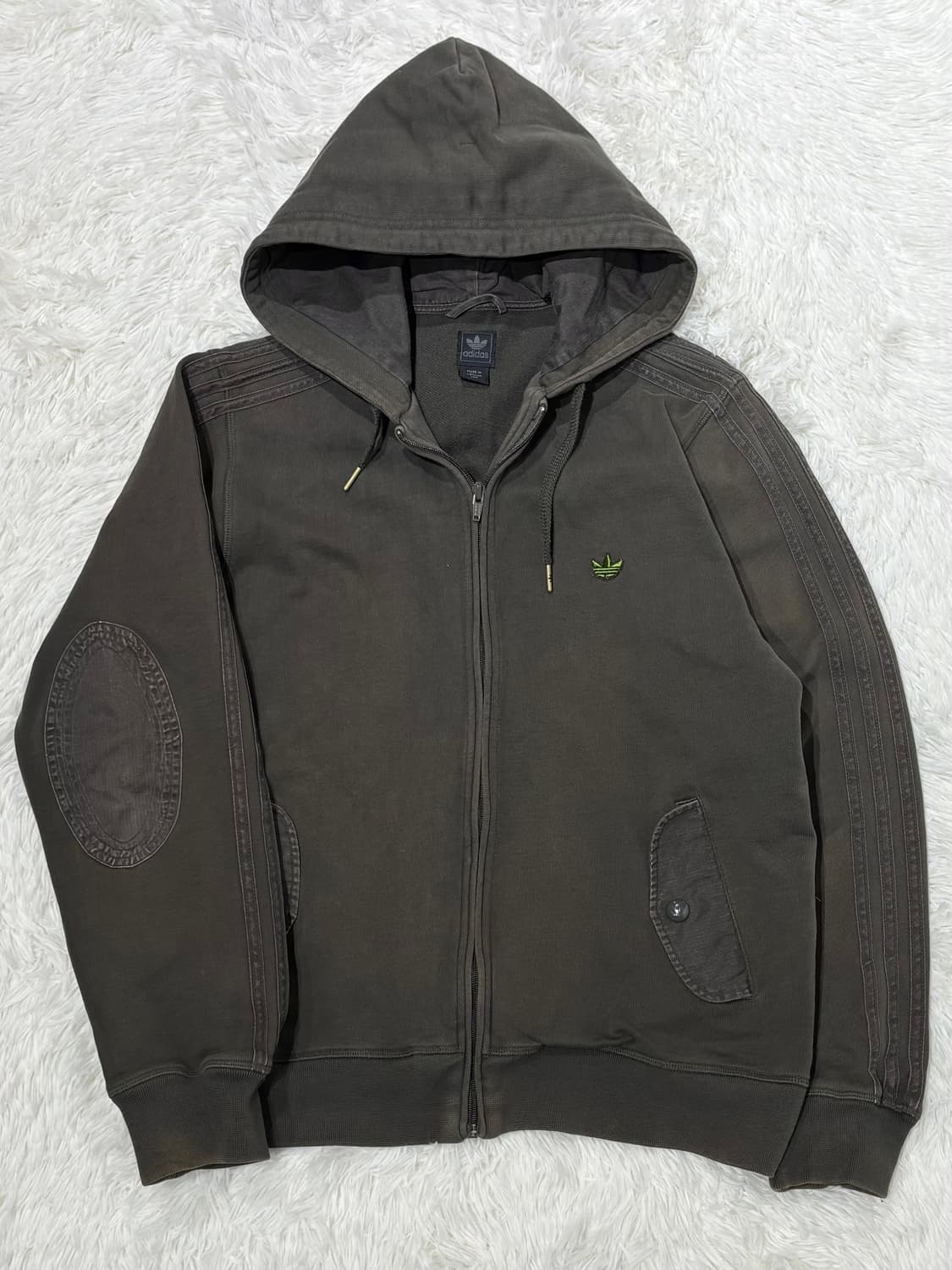 아디다스 카키 패치 삼선 후드집업 상품이미지4