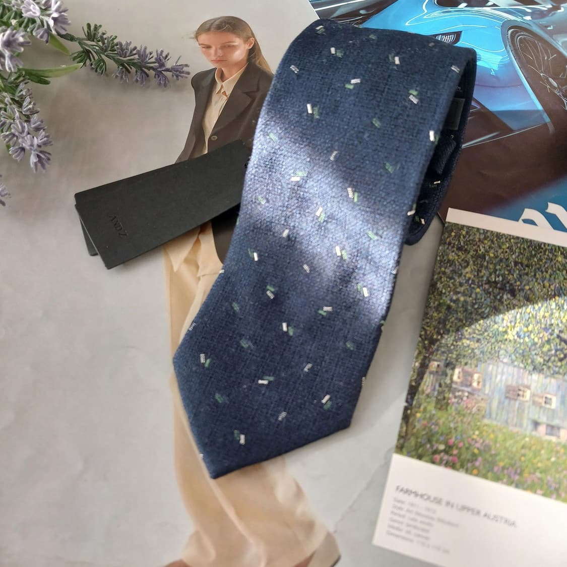 앤드지 실크 혼방 네이비 미니 패턴 넥타이 7cm 새제품 A19442
 상품이미지1