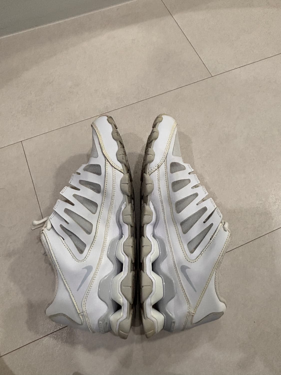 누구나 Shox를 신을 때, 나는 Nike Reax 8 TR 285 상품이미지3