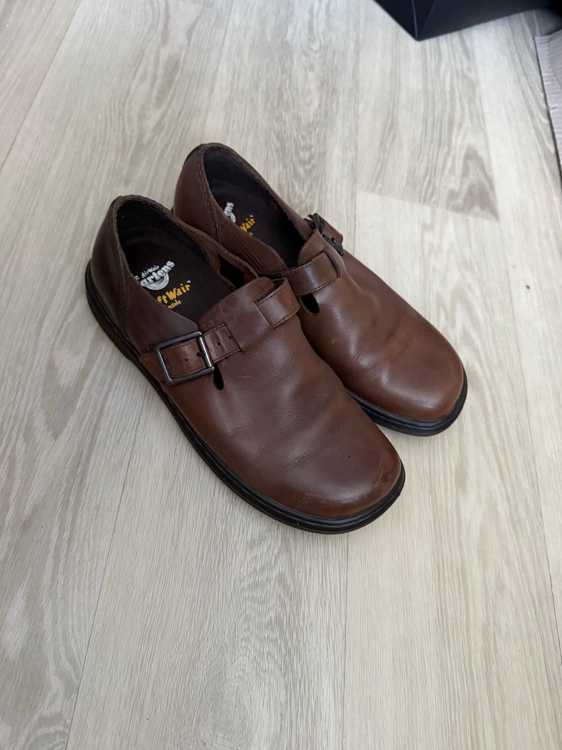 닥터마틴 페트리샤 250 상품이미지2