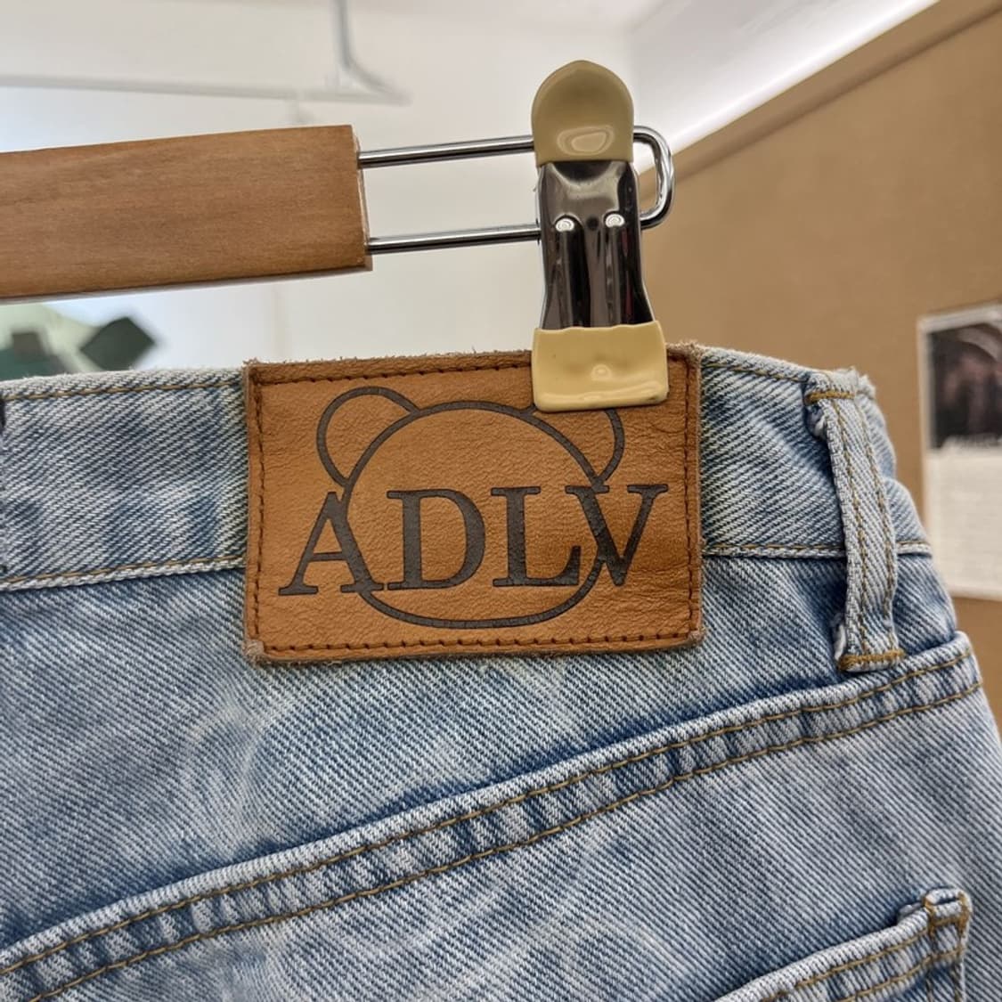 아크메드라비 스트릿 키치 베어 패턴 연청 데님팬츠 1 C09928 상품이미지5