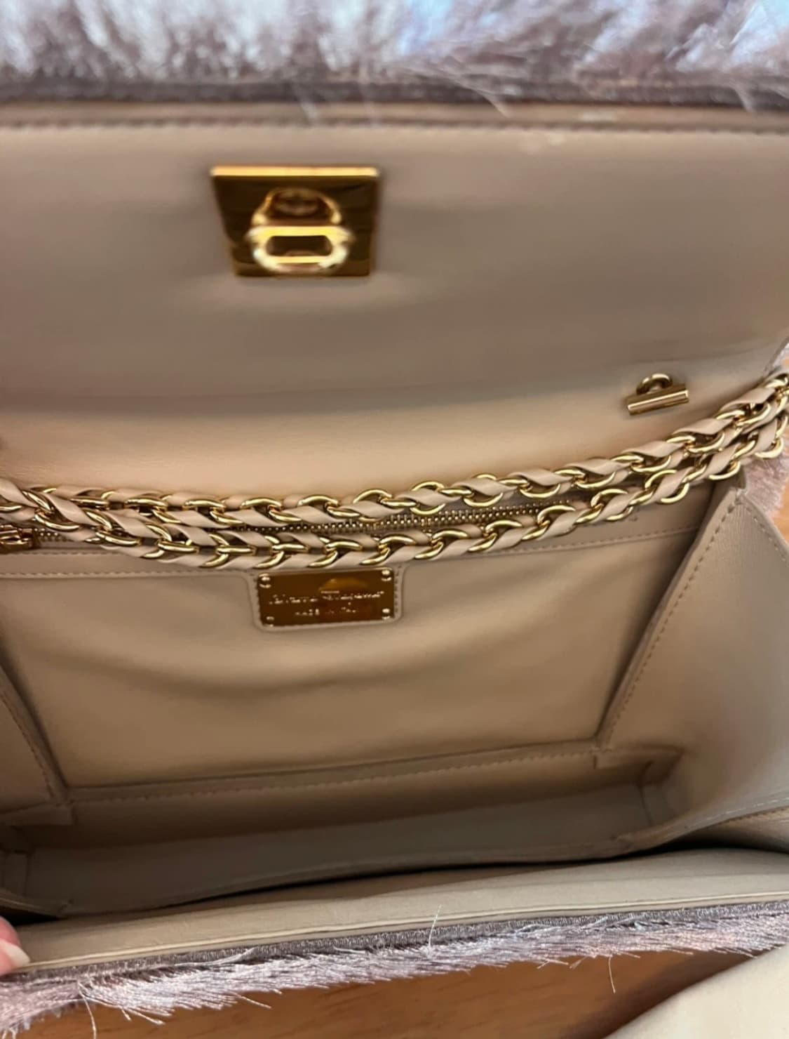 Ferragamo 페라가모 파우더 핑크 바라 숄더 체인백 상품이미지4