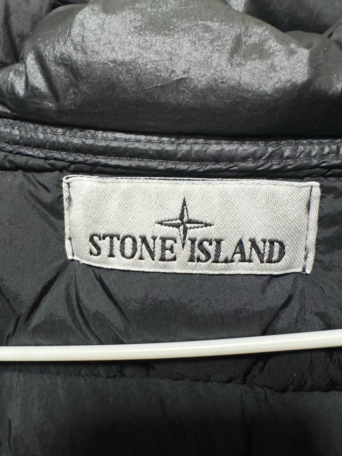 (1회착용)24fw스톤아일랜드 룸우븐40324 경량패딩M 블랙 상품이미지2
