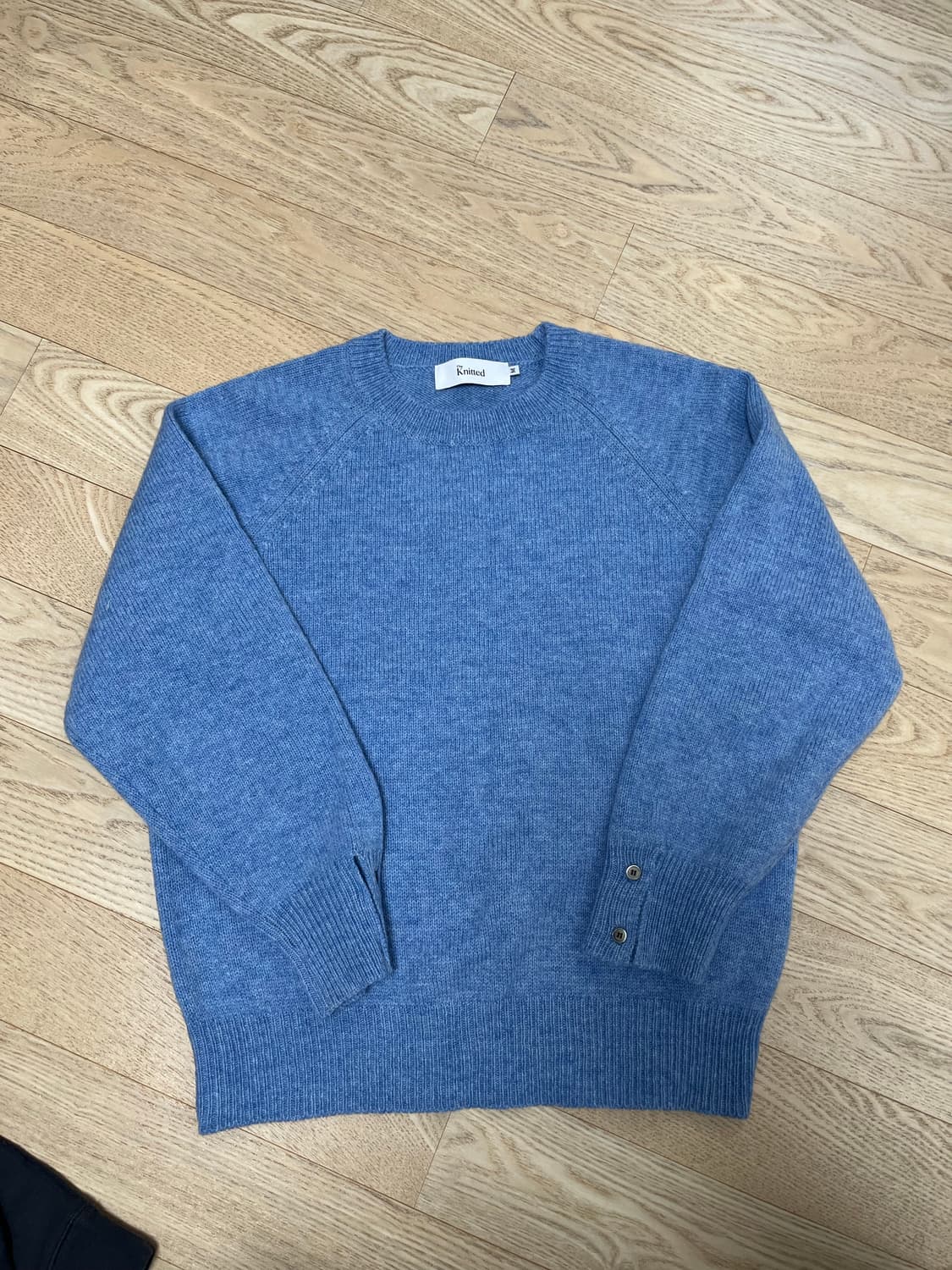 니티드 쉐기독 울 100% 라운드 니트 BLUE 상품이미지4