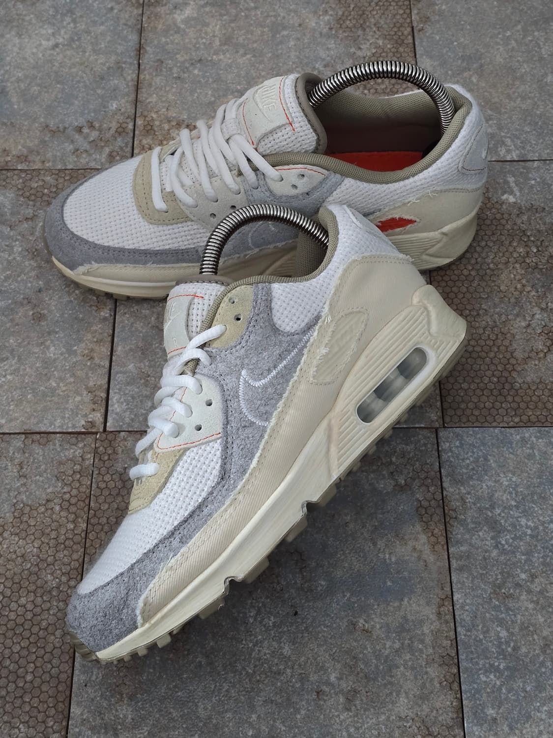 (255)나이키 에어맥스 90 프리미엄 페일 아이보리 상품이미지3