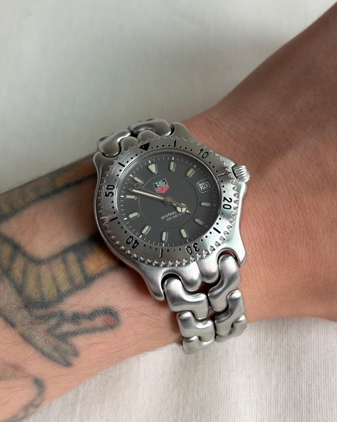 태그호이어 s/el 그레이 다이얼 40mm 상품이미지3
