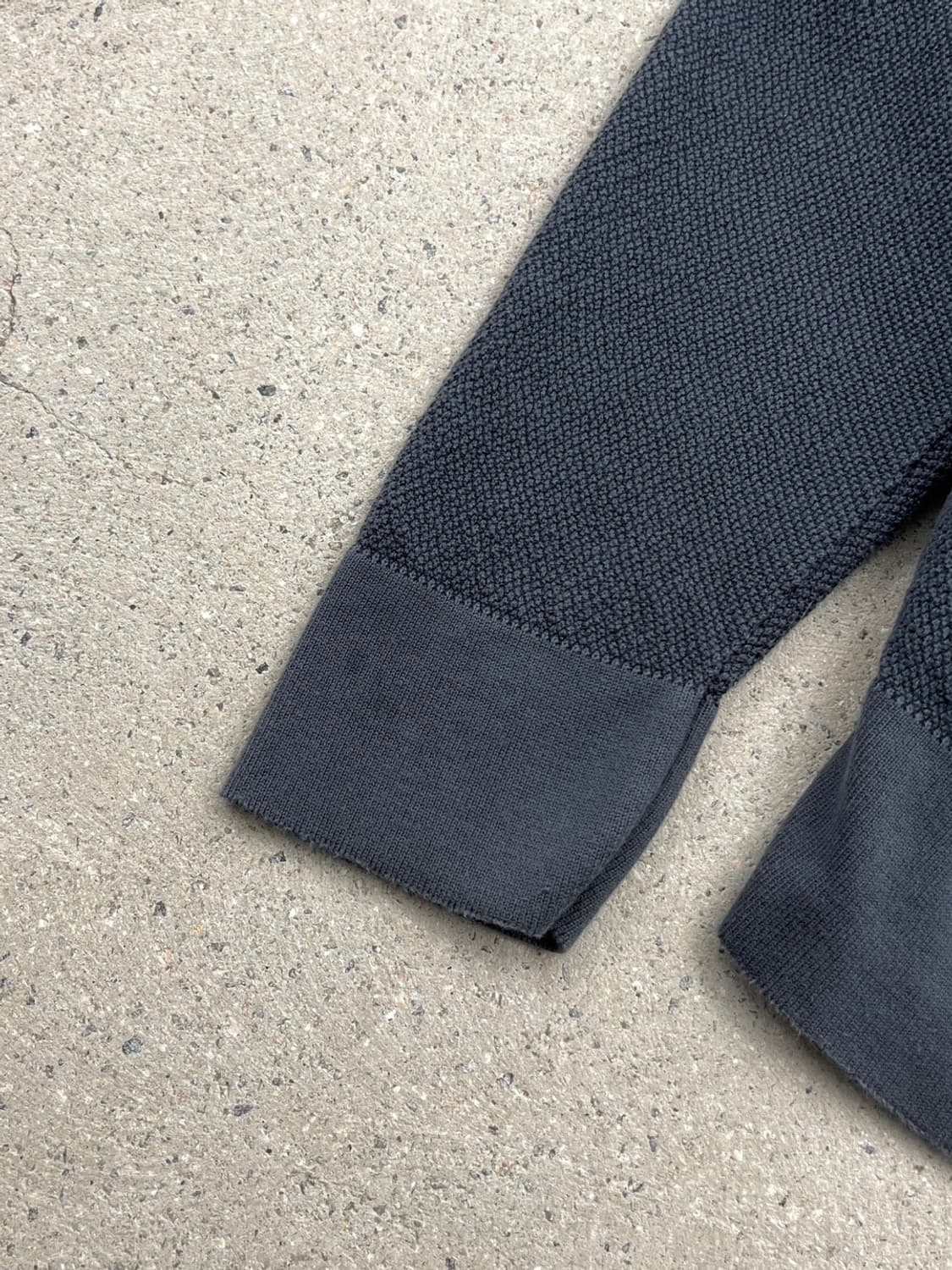 스톤아일랜드 쉐도우 프로젝트 와펜 차콜 와플 니트 상품이미지8