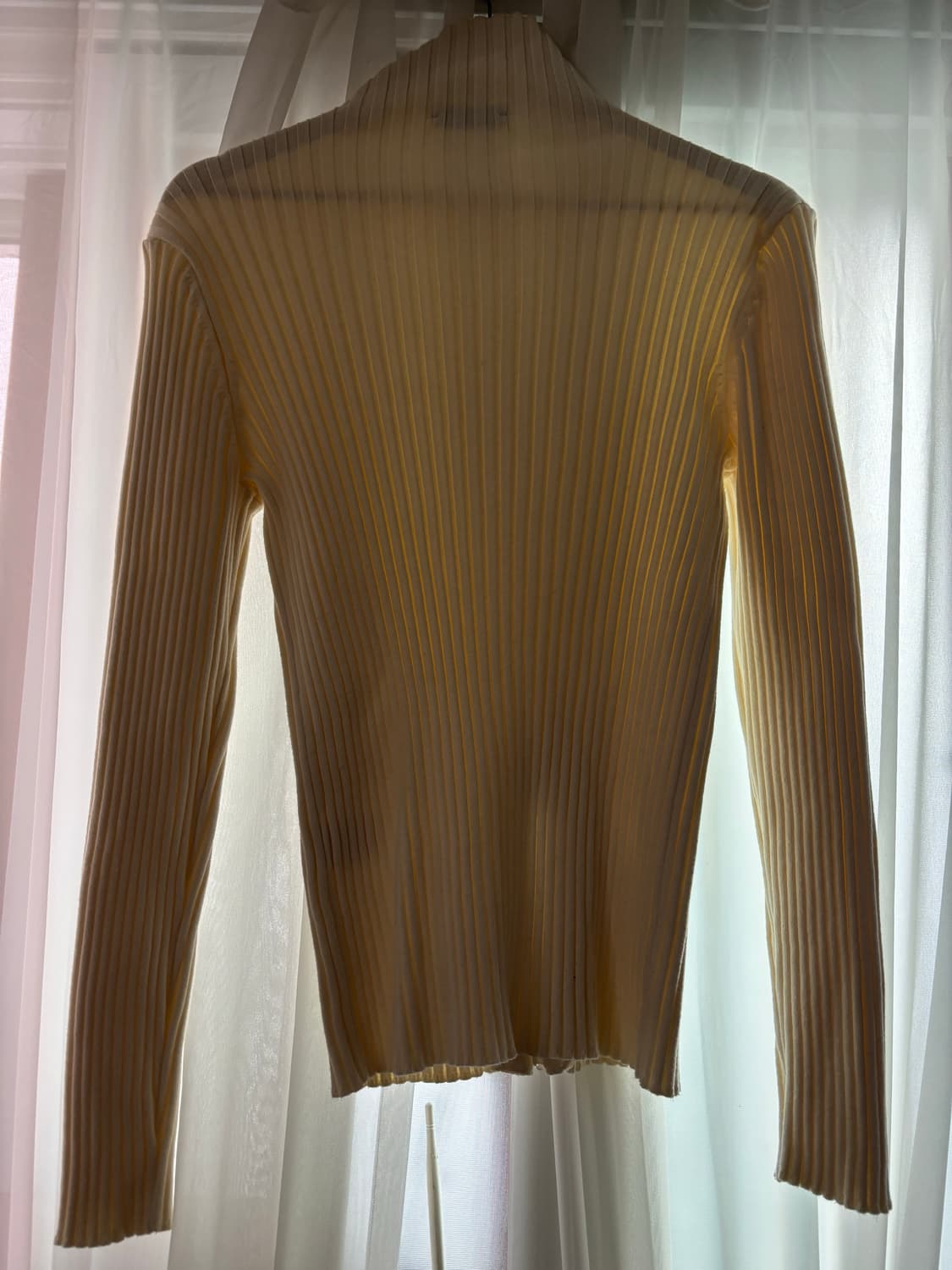 아모멘토 골지 투웨이 가디건 수사샤착용 상품이미지10