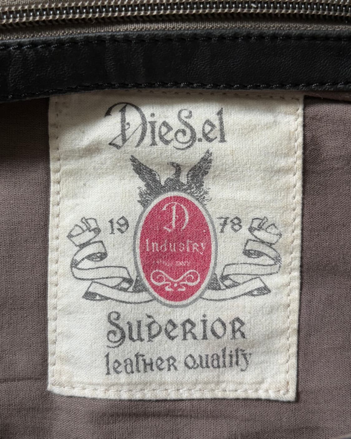 Diesel 디젤 레더 메신저 백 상품이미지7