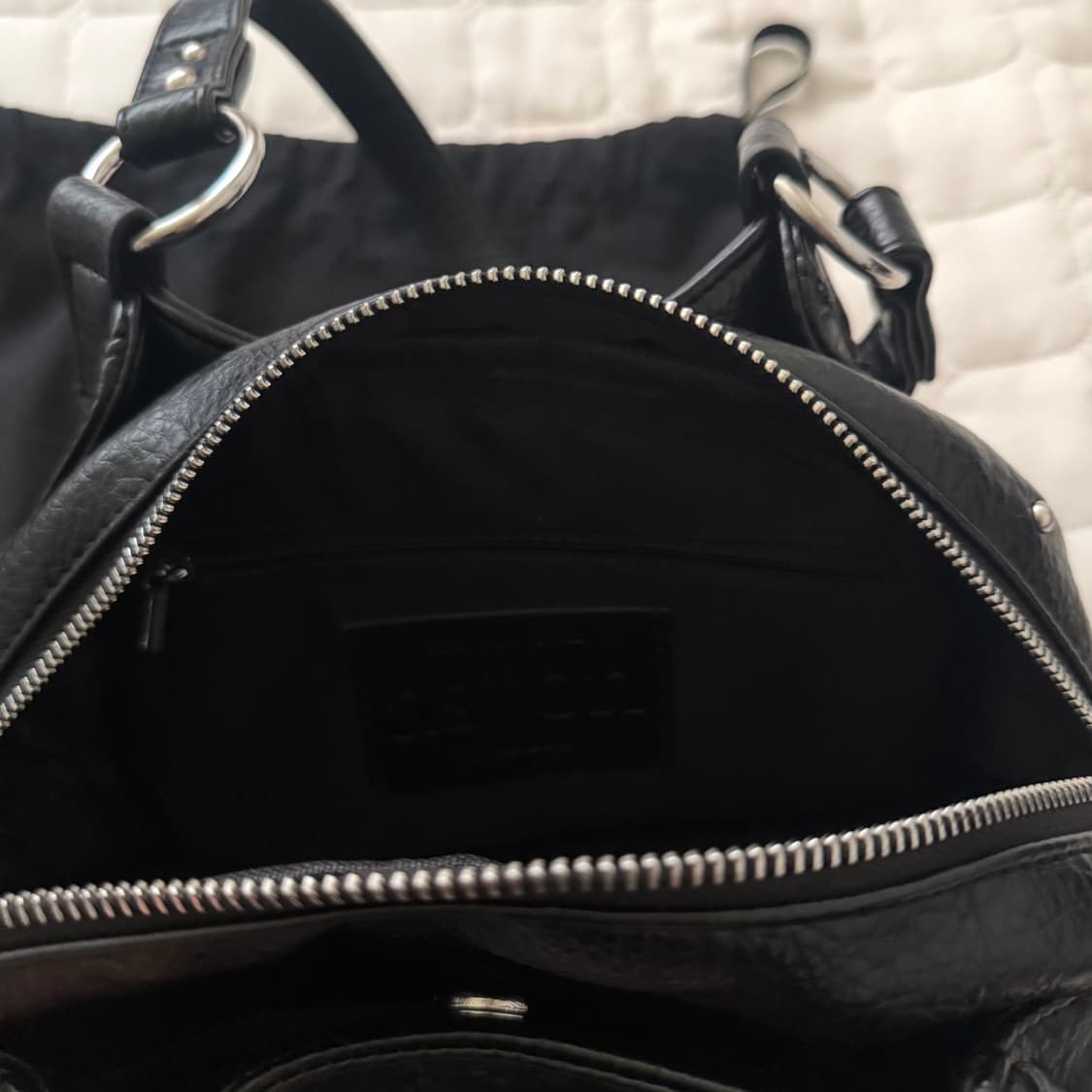 상태최상) 애즈온 보니타 미니백 블랙 상품이미지4