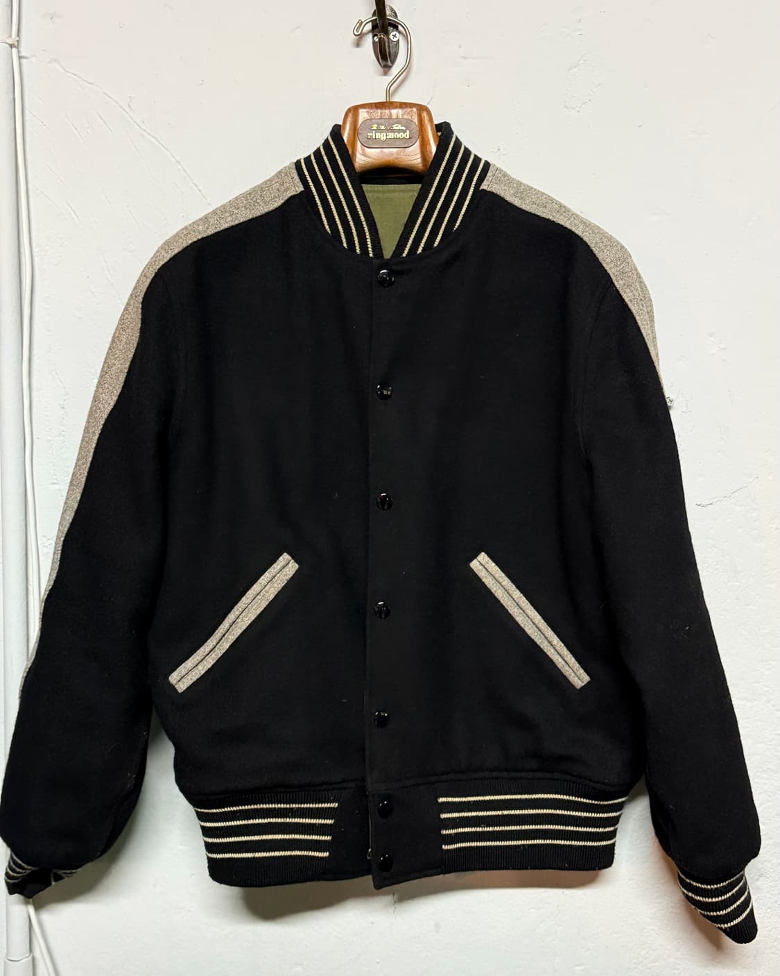 스타일아이즈 by 슈가케인 리버시블 페인팅 바시티 자켓 38 상품이미지5