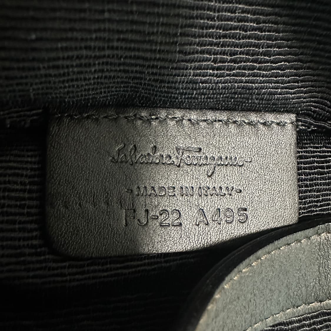 SALVATORE FERRAGAMO italy made mini bag 상품이미지4