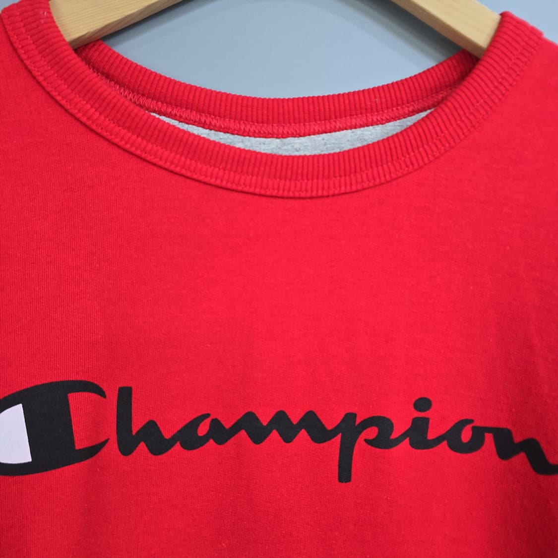 챔피온 빨간색 맨투맨 티셔츠 상품이미지3