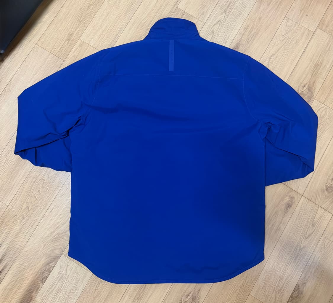 라코스테 방수 오버핏 셔츠 패딩 판매합니다 상품이미지6