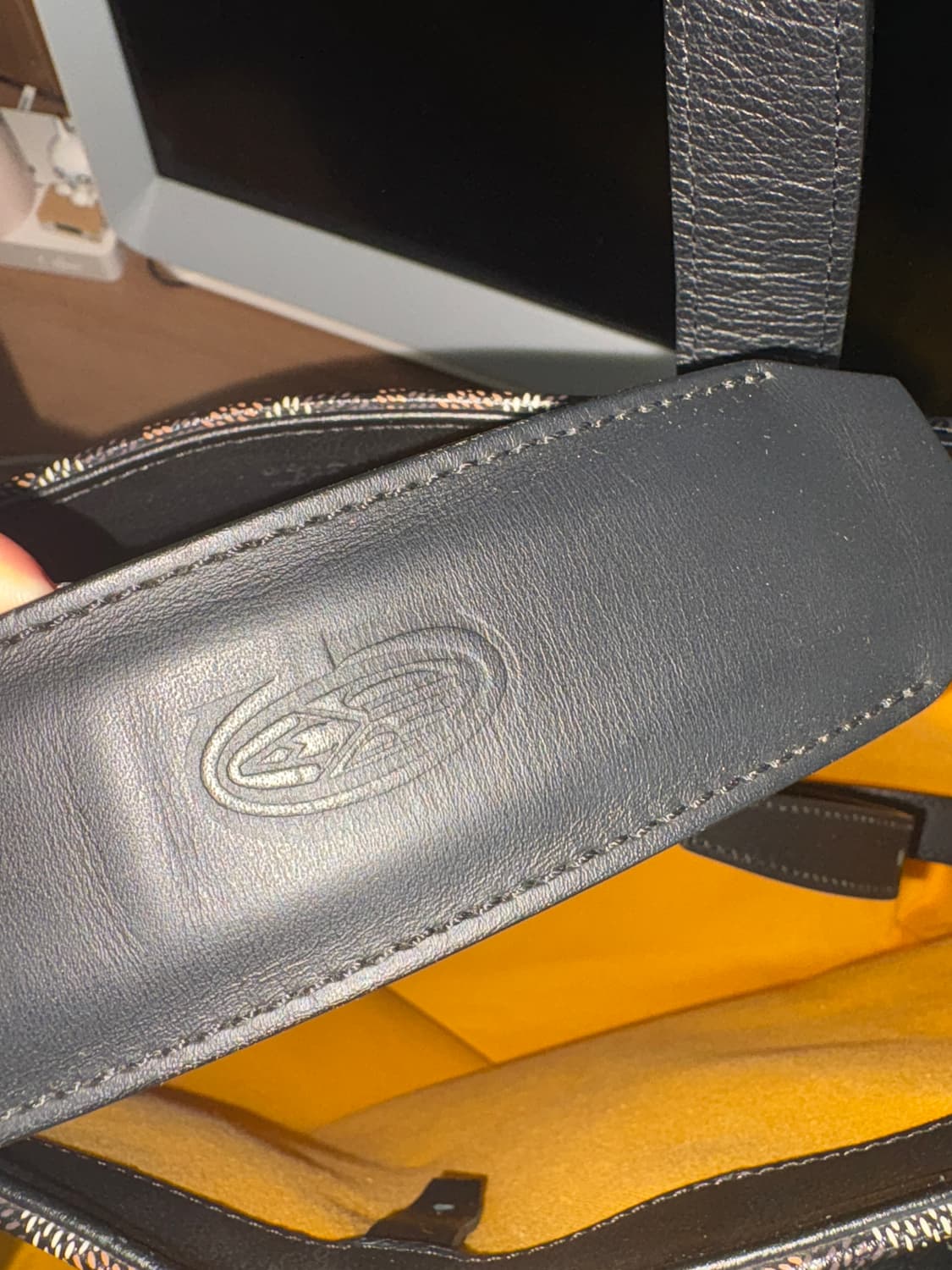 고야드 볼테르 백 블랙 상품이미지3