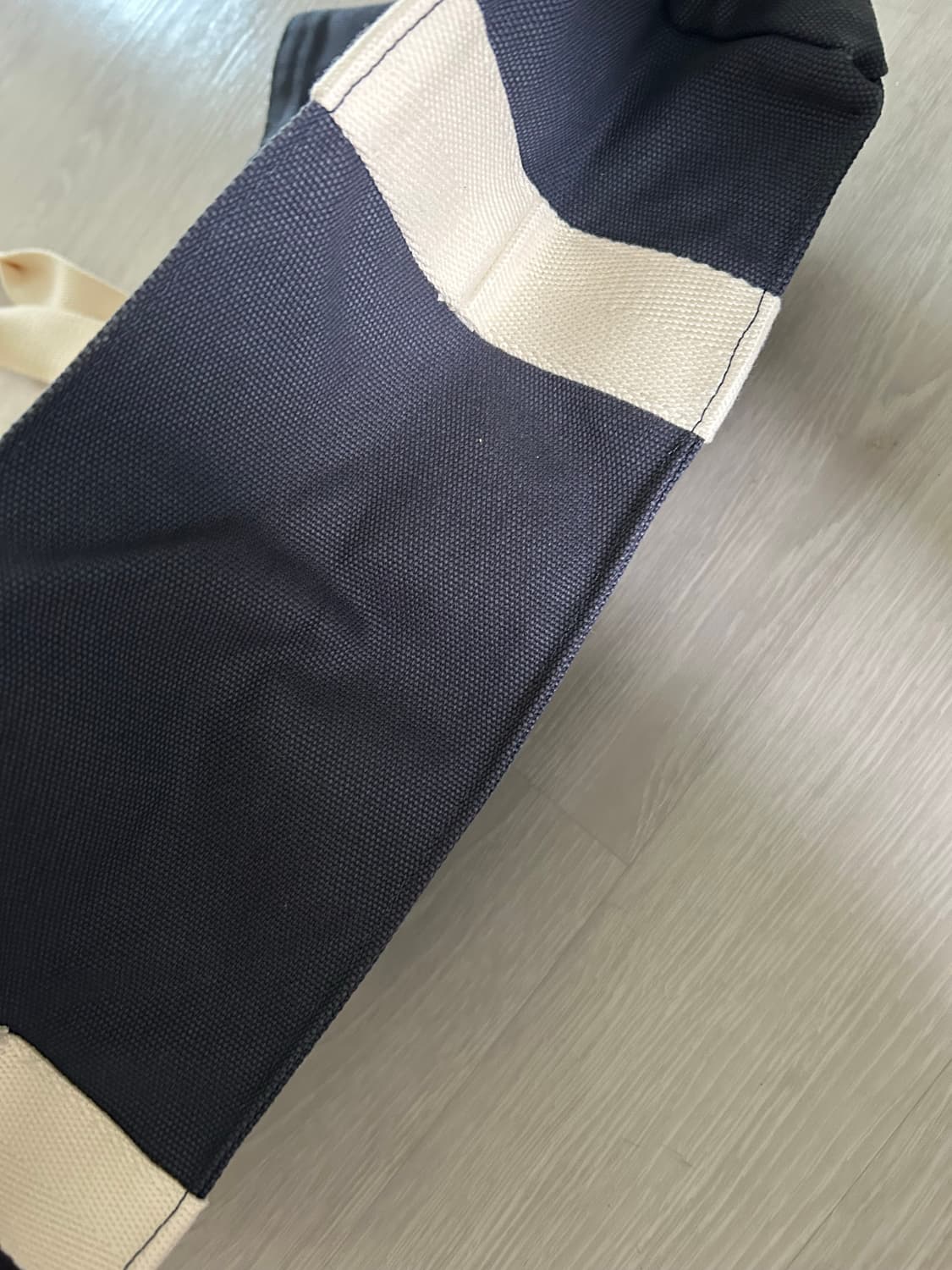 유니클로 JW앤더슨 캔버스 토트백 68 블루 상품이미지2