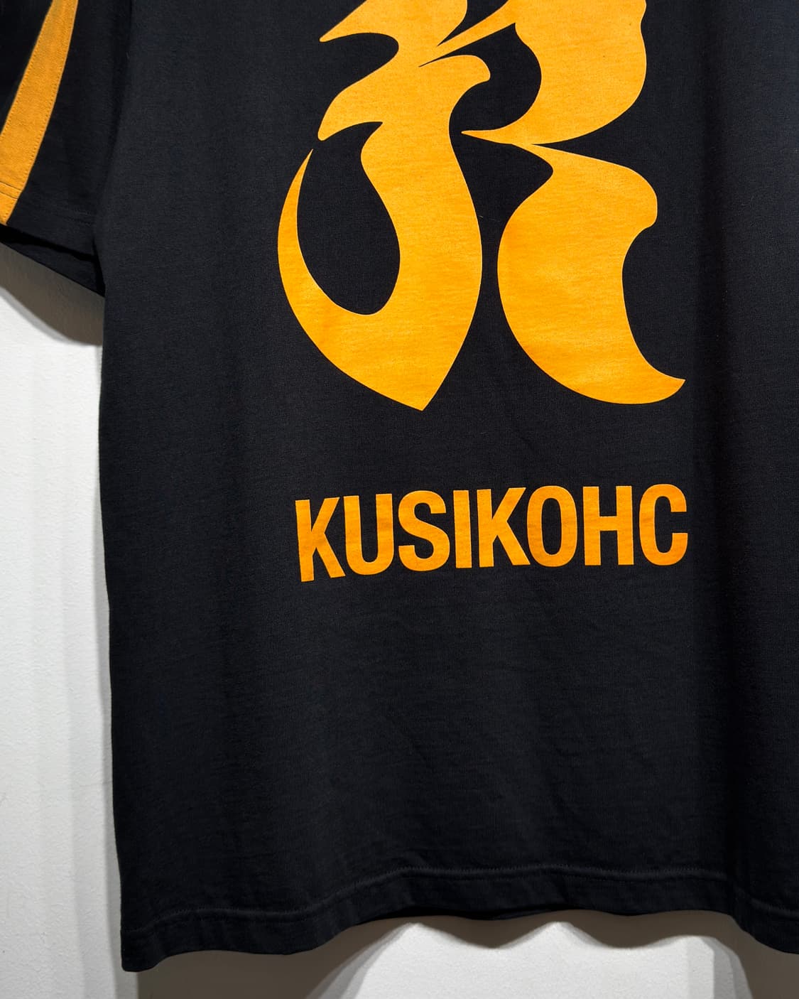 KUSIKOHC 쿠시코크 로고 티셔츠 상품이미지2