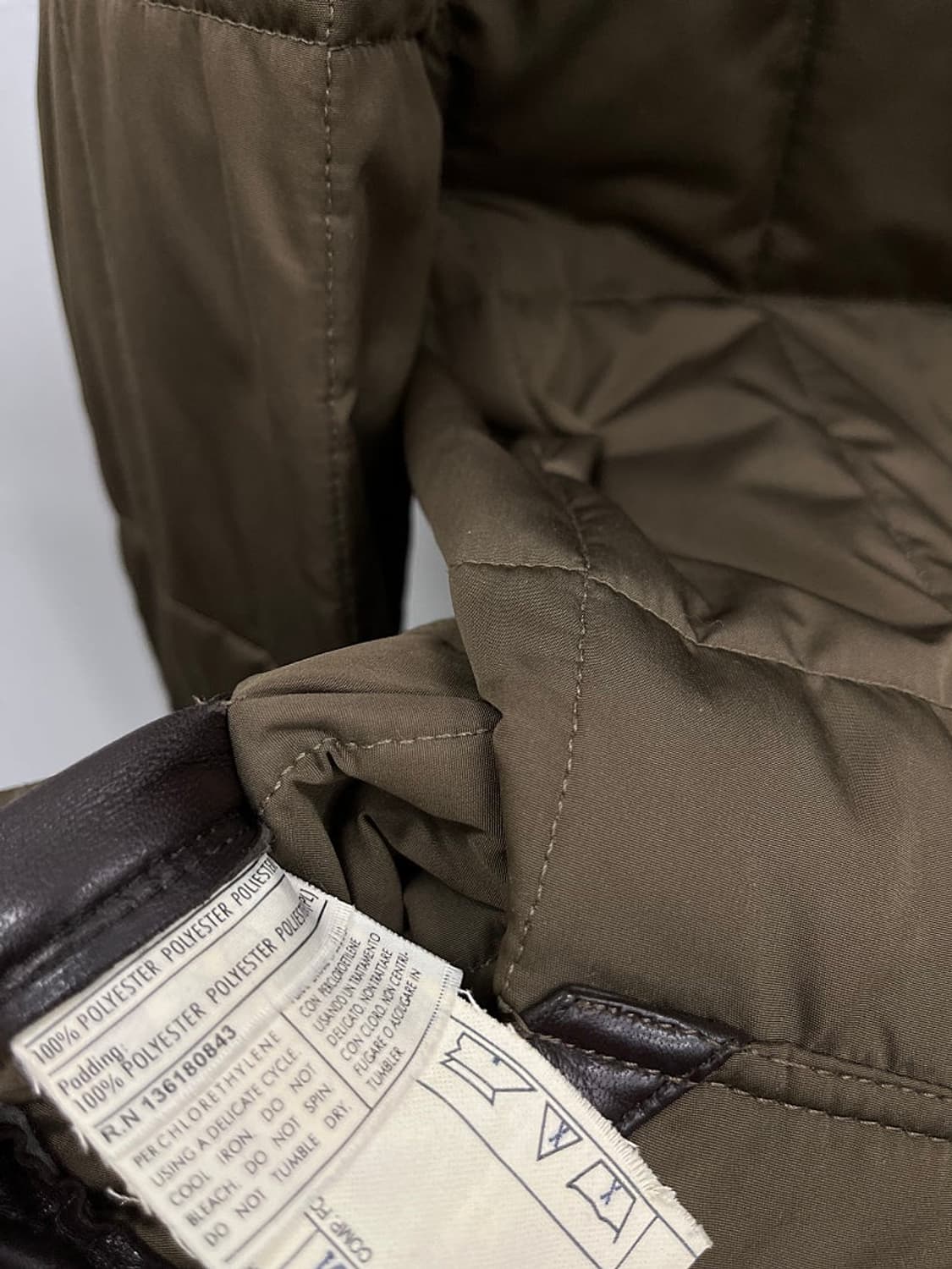 95) 페레가모 브라운 퀼팅자켓  상품이미지9