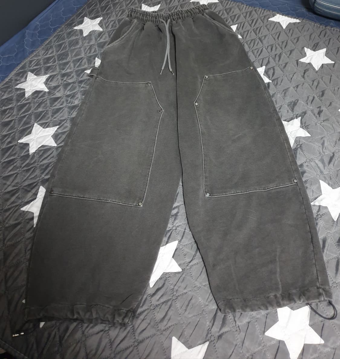 SEEOT 더블니 카펜터 피그먼트 워시드 와이드 스웻 팬츠 (F) 상품이미지1