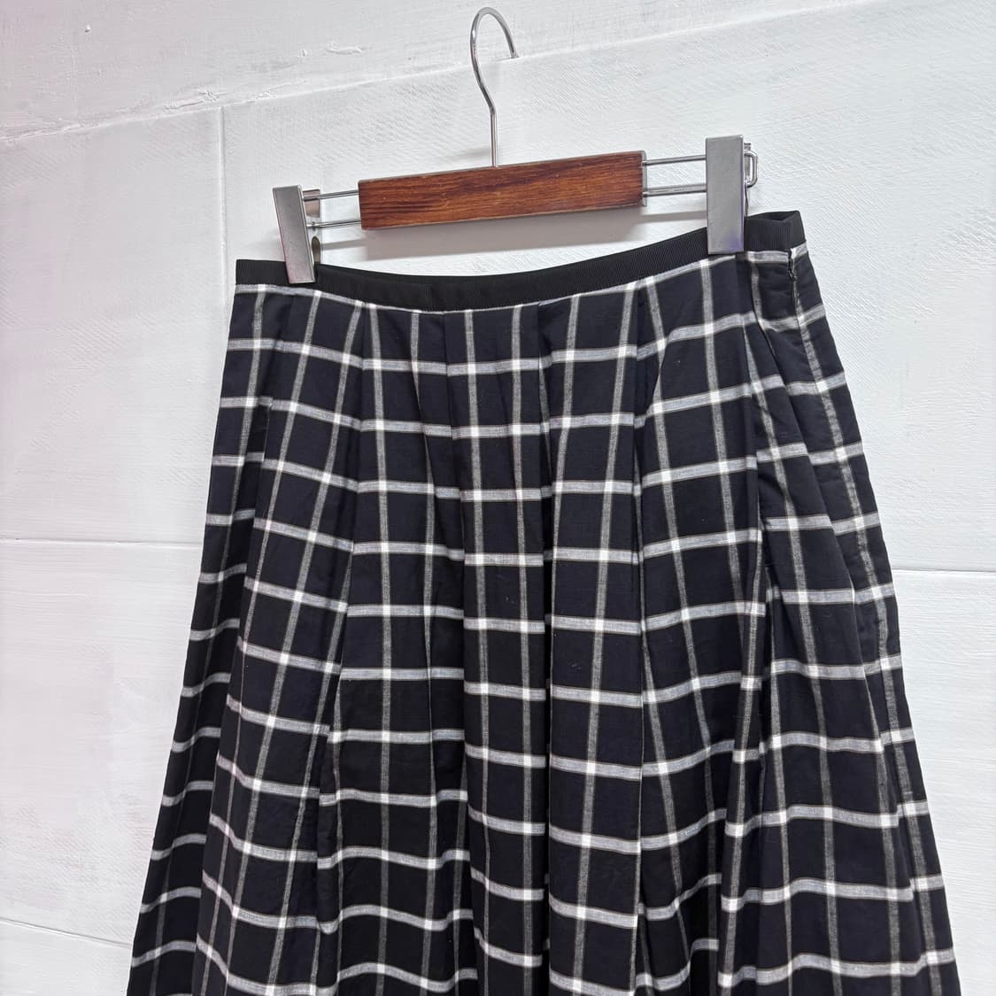 마가렛호웰 Margaret Howell 코튼 체크 주름 미디스커트  상품이미지2