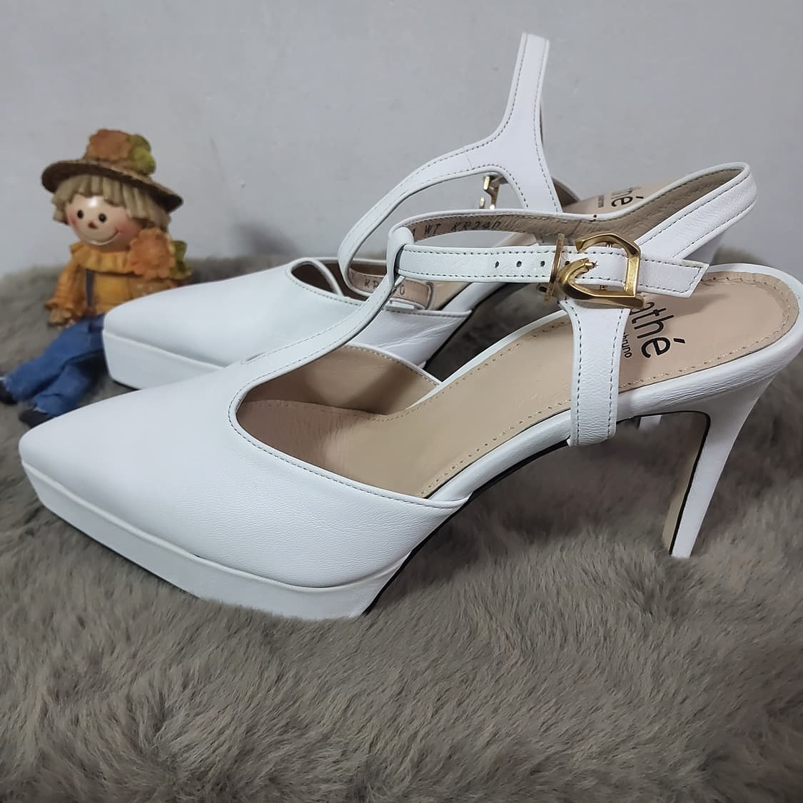 새상품 아떼 바네사브루노 스틸레토 하이힐 웨딩 여자 구두 240  상품이미지5