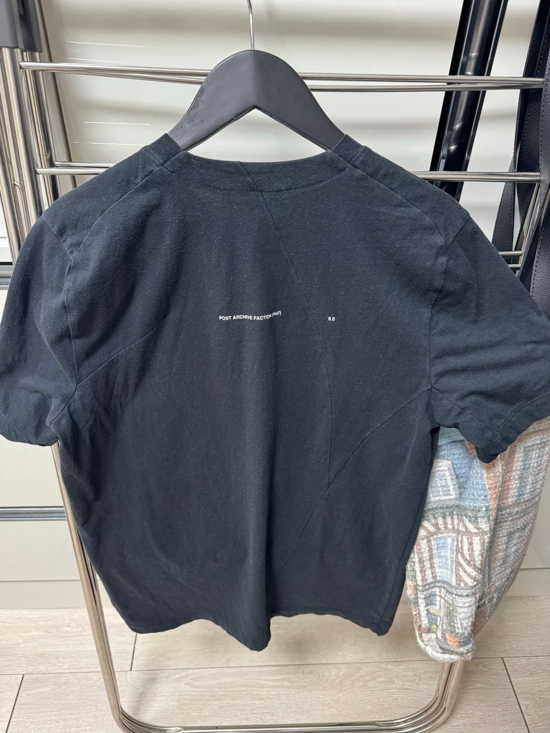 포스트아카이브팩션 PAF 6.0 반팔 블랙 상품이미지3
