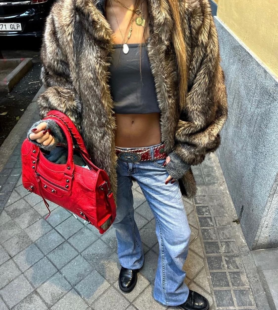 발렌시아가 클래식 모터백 레드 상품이미지10