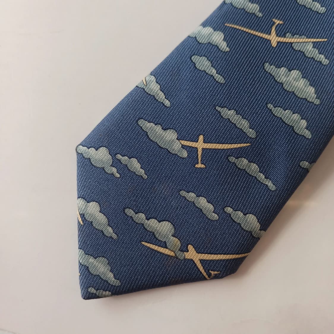 에르메스 실크 스카이블루 글라이더 넥타이 9.7cm B등급 A18827
 상품이미지9