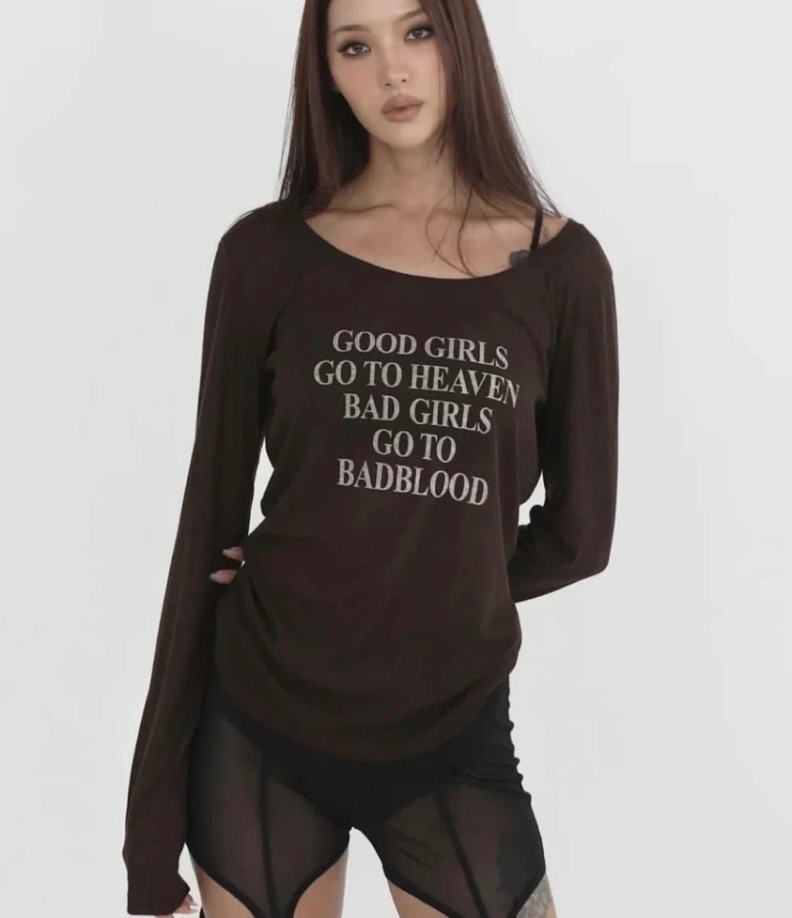 (하츠투하츠 지우 착용) 배드블러드 탑 에스프레소 긴팔티 상품이미지2