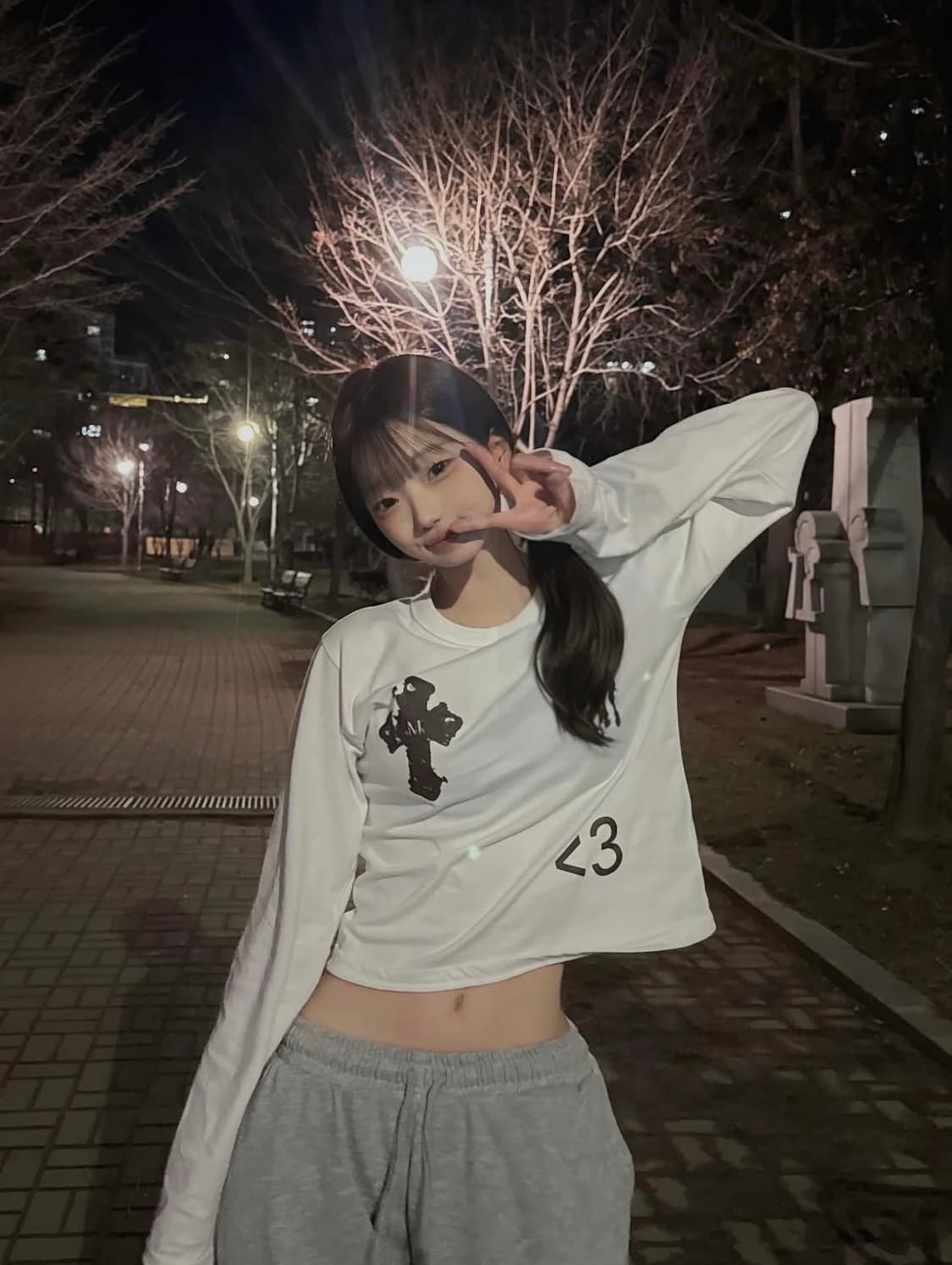 MUCENT ANTIQ CROSS PONY LONG SLEEVE T 상품이미지2