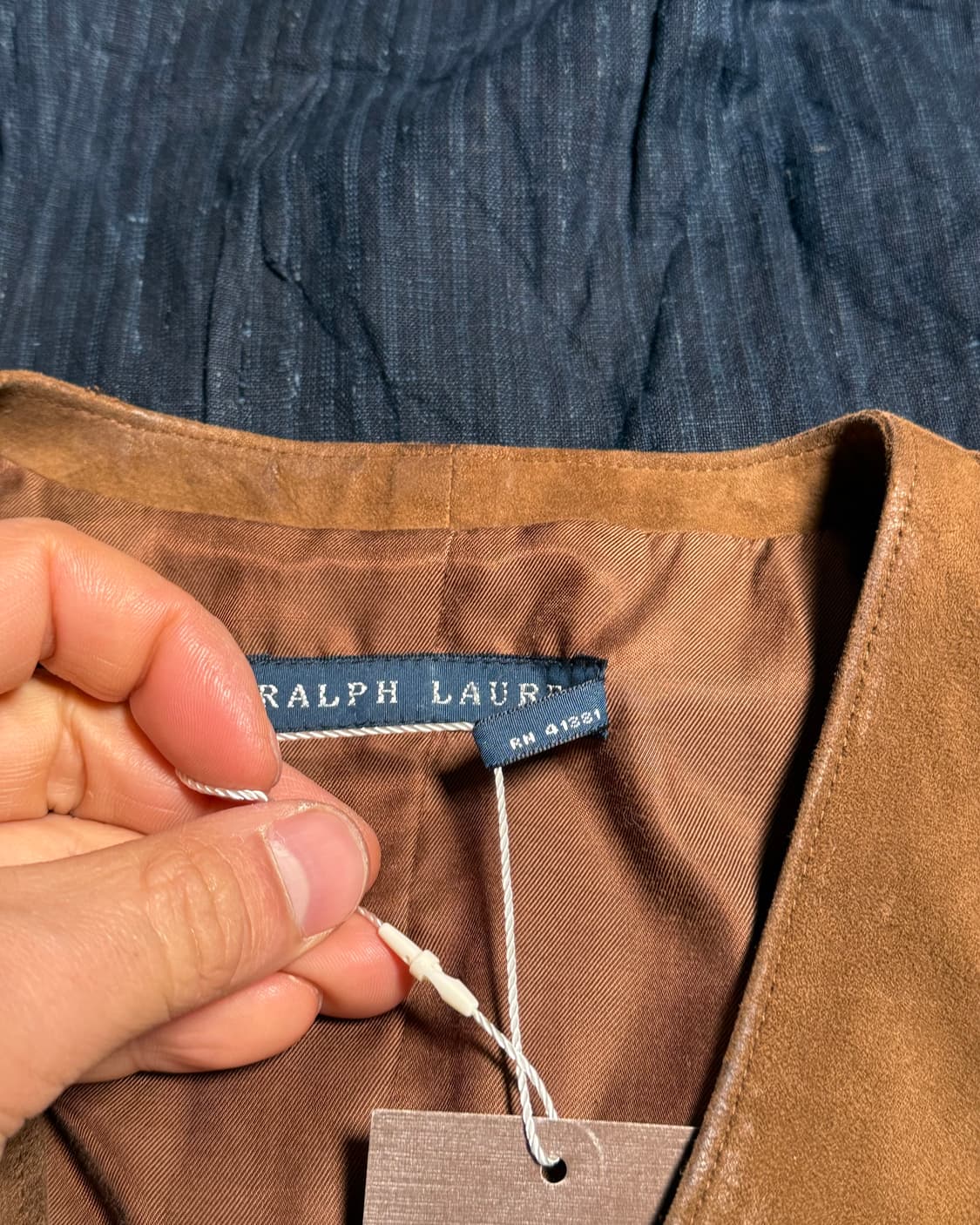 폴로 랄프로렌 파인 고트 스킨 스웨이드 베스트 6 상품이미지5