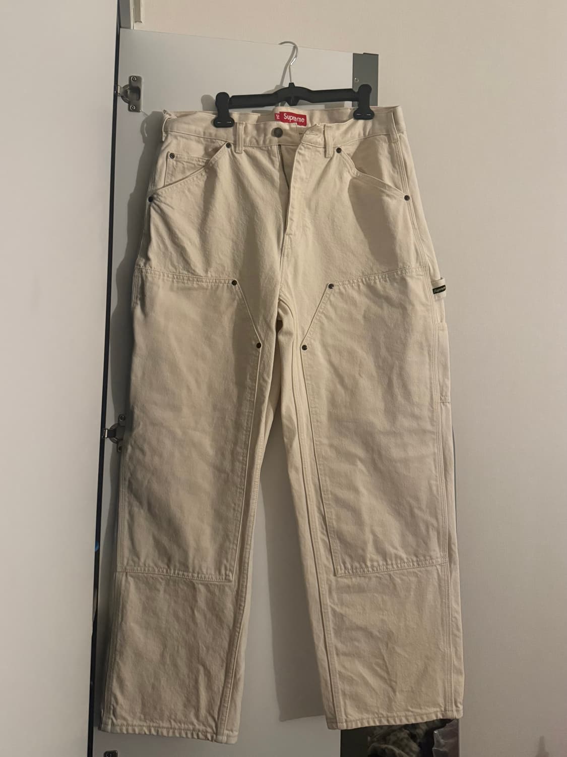 슈프림 원 더블 니 페인터 팬츠 내츄럴 25ss 상품이미지1