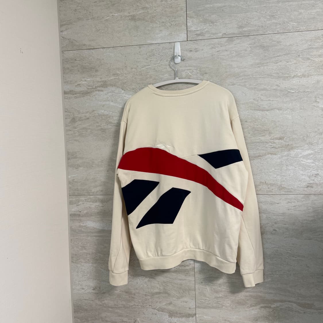 리복 맨투맨 상품이미지4