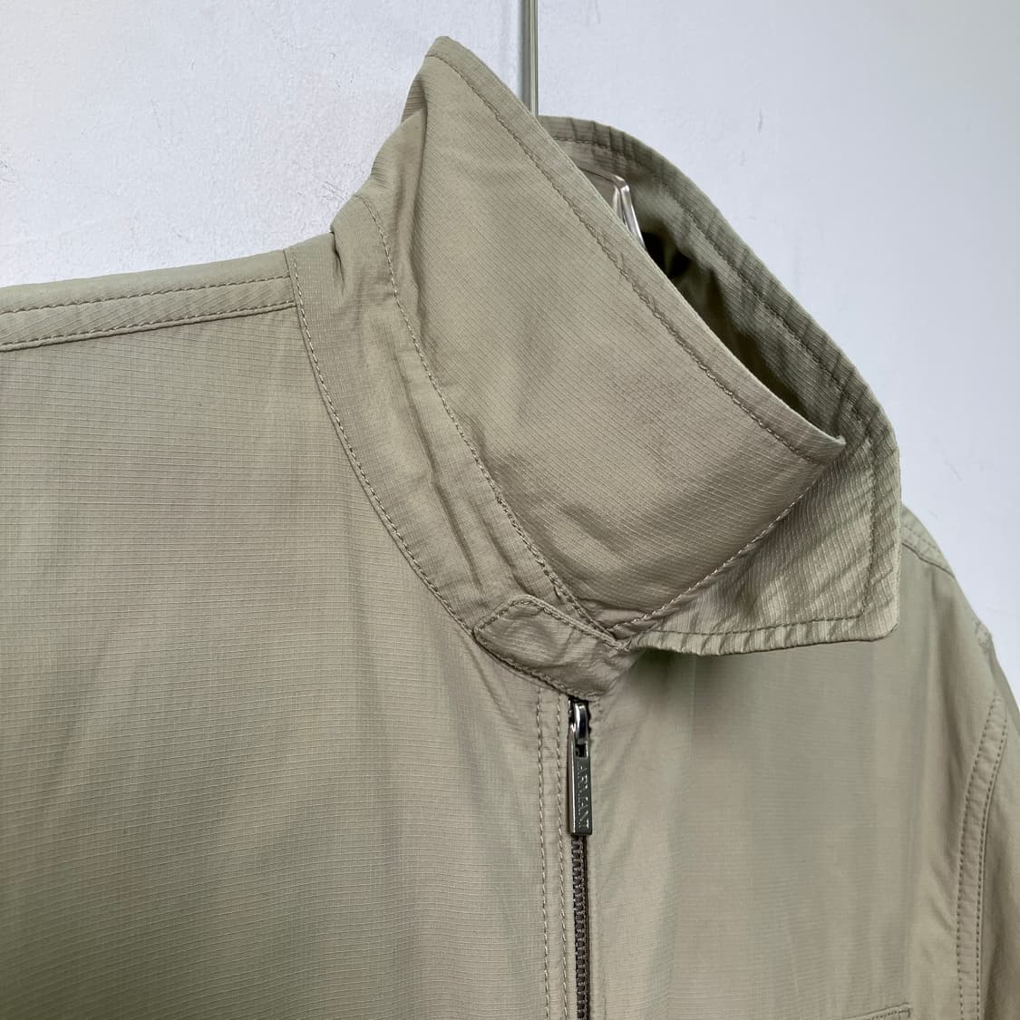 아르마니 콜레지오니 베이지 집업 자켓 50 상품이미지5