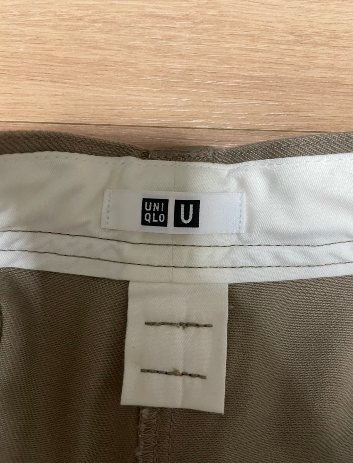 유니클로U 와이드핏 치노팬츠 상품이미지2