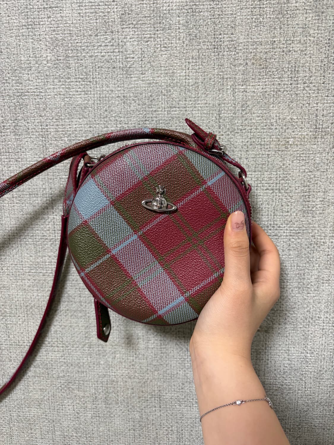 비비안웨스트우드 타탄체크 미니 크로스백 상품이미지3