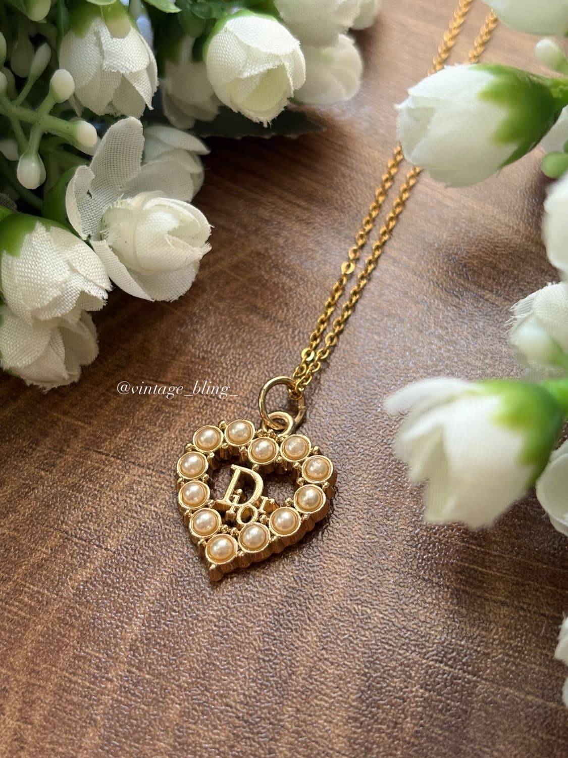 디올 하트 진주 로고참 목걸이 상품이미지1